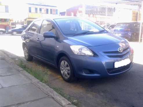 Toyota Yaris 1.3 sedan t3