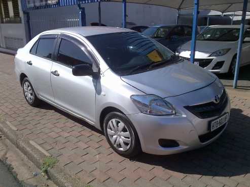 toyota yaris 1.4i 2008 200000km r64950-00  5 speed  fuel saver  aircon  power streeing  cd radio  ma