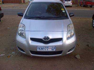 TOYOTA Yris T1 AC 3DR 2009 MODEL FOR SALE