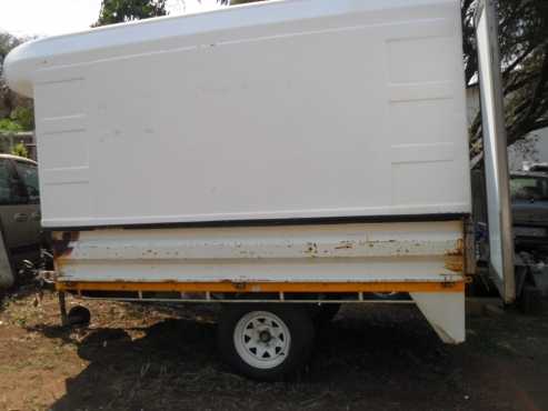 Trailer with canopy