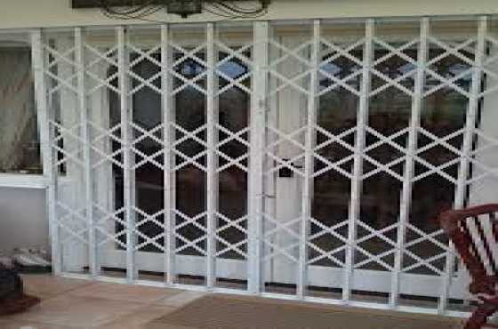 Trellis retractable door for all window and door sizes