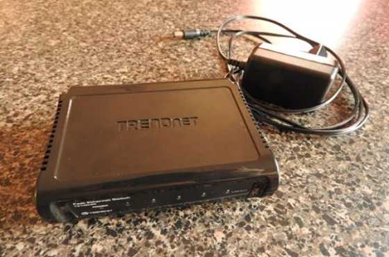 Trendnet 5-Port 10100Mbps Switch - TE100-S5