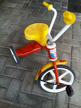 Tri-ang tricycle