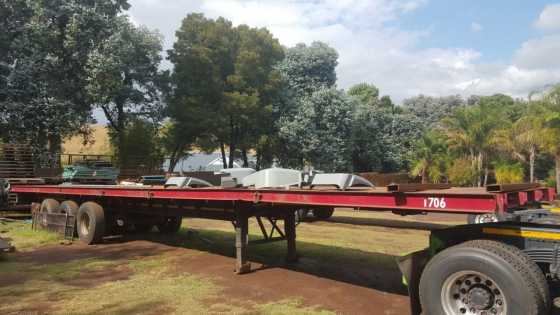 Tri-axle for sale