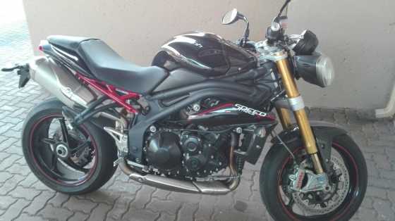 Triumph 1050 -  2013 Speed Tripple R - as New - Boksburg