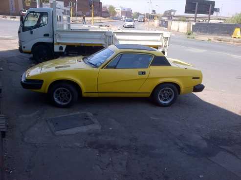 TRIUMPH  TR7