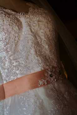 Trou Rok  Wedding Dress