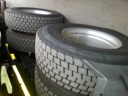 TRUCK TYRES FOR SALE,TYRES WITH ABOUT 50-95 TREAD DEPTH(R1250)