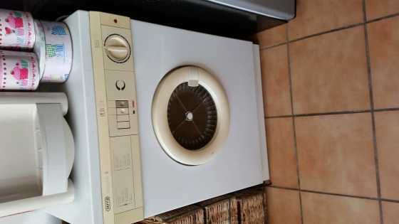 Tumble drier - 2nd hand but in working condition