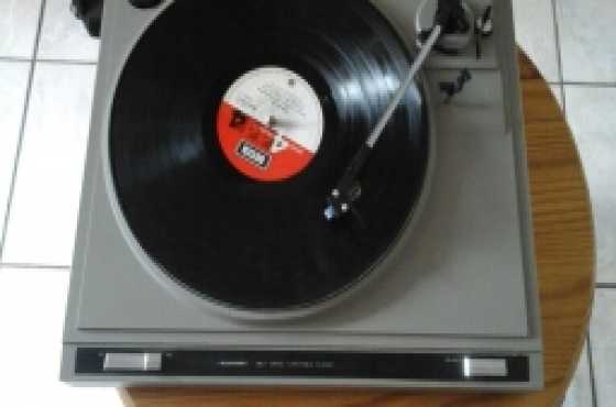 Turntable Blaupunkt model PL 20 20