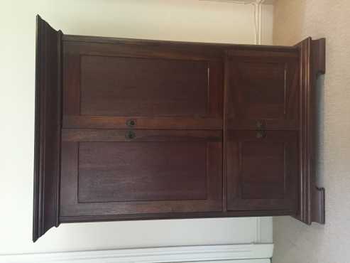 TV cabinet