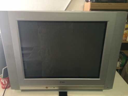 TV LG Flatron 54cm Screen