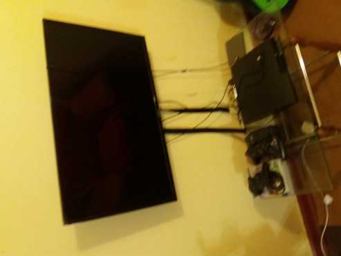 Tv  PS3 plus games combo