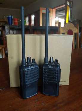 Twee Icom IC-3003 Radio039s te koop