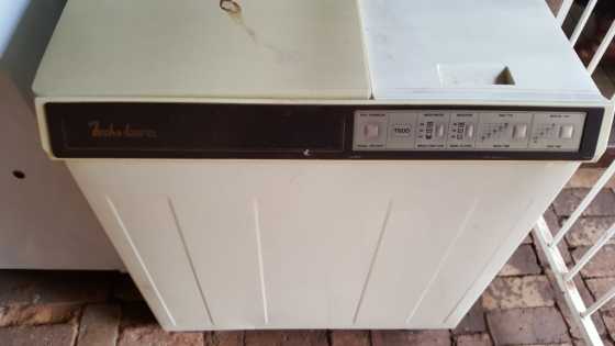 Twin tub for urgent sale