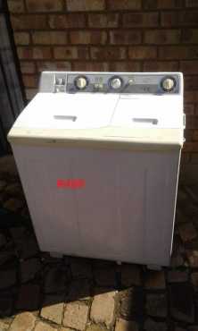 Twin Tub Washing Machine