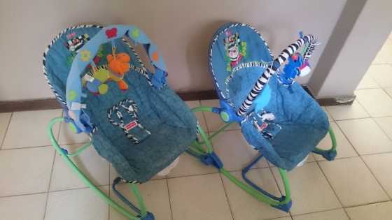 TWINS VIBRATING INFANT TO TODDLER CHAIRS