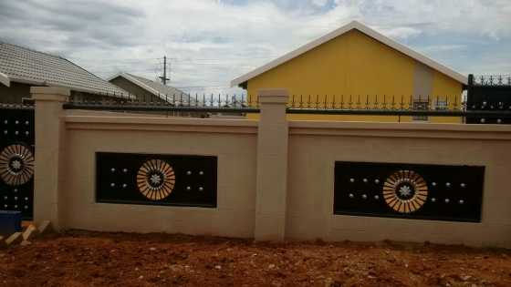 TWO bedroom amp 1 bathroom house for RENT in Mahube Valley