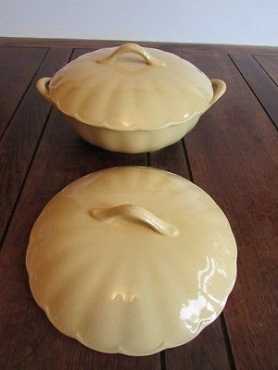Two Vintage 1940039s Grindley Laburnum Petal, Yellow Tureen Bowls with lids