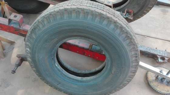 Tyre 8.25 - 15  12ply Retread