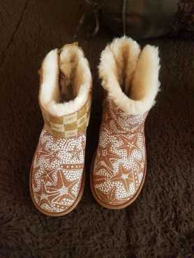 UGG IMPORTED SHOES FOR CHILDREN FROM
