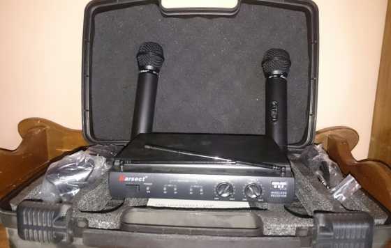 UHF wireless mic system