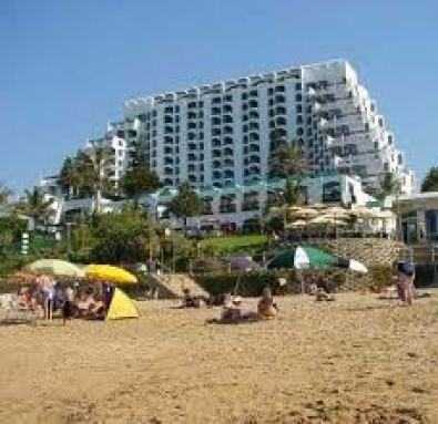 UMHLANGA ROCKS, LATE-NOVEMBER WEEK AT BUDGET PRICE