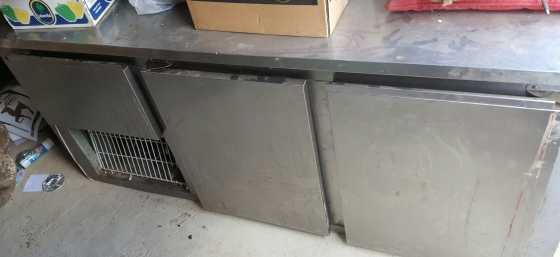 Under Counter fridge 2.5 door