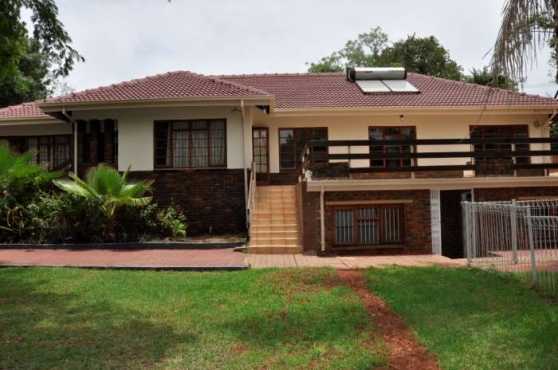 Unfurnished Room with own Kitchenette and Shower in a Commune in Constantia Park, Pretoria