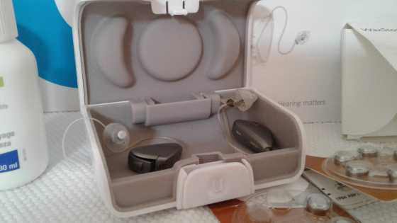 Unitron Moxi behind the ear hearing aid