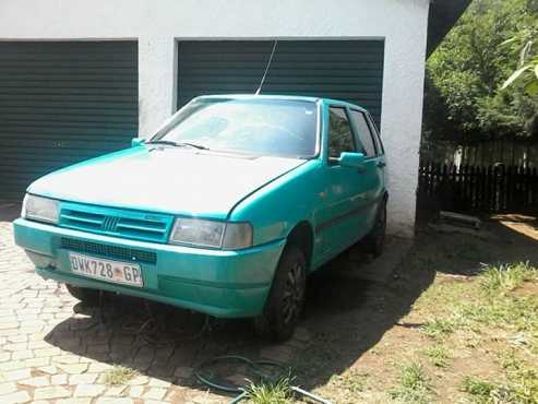 Uno pacer 1.4 4door (no engine)