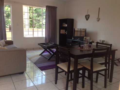 Up Market 2 bedroom, 2 bathroom Townhouse PaulshofSunninghill