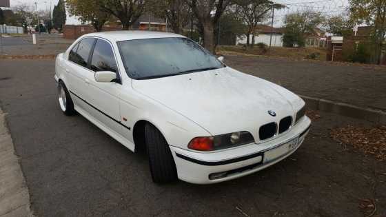 URGENT Sale Bmw 523i