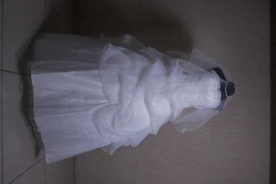 Urgent Sale Wedding Dress New