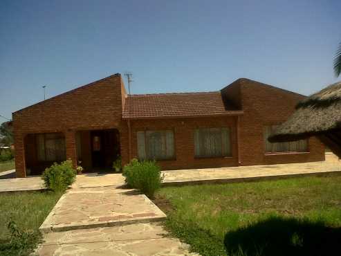 URGENT SALE3BEDROOM HOUSE FOR SALE MAJANENG,HAMMANSKRAALBARGAIN