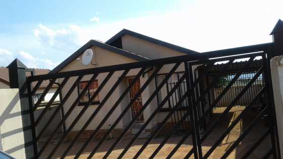 urgent sosha house for sale in uu