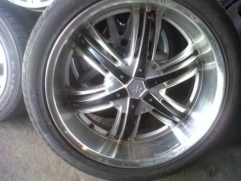 Used 22quotNavara Rims