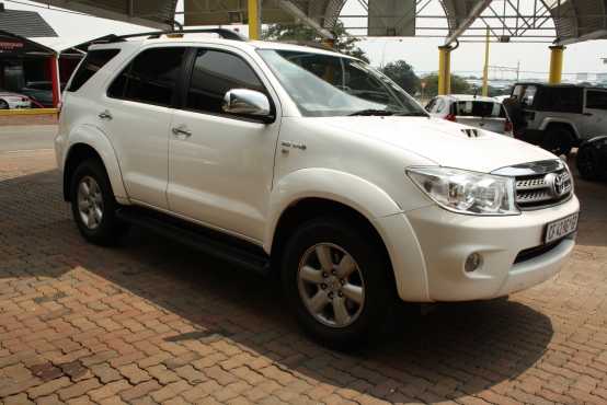 used toyota fortuner 3.0 d-4d rb auto