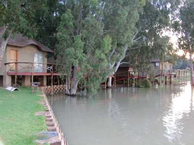 Vaal dam Getaway motor boat facilities