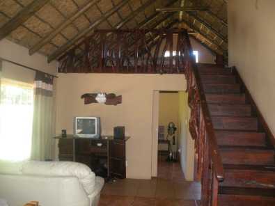 Vaal River Front Unit - Sleeps 7 - 3 Bedroom