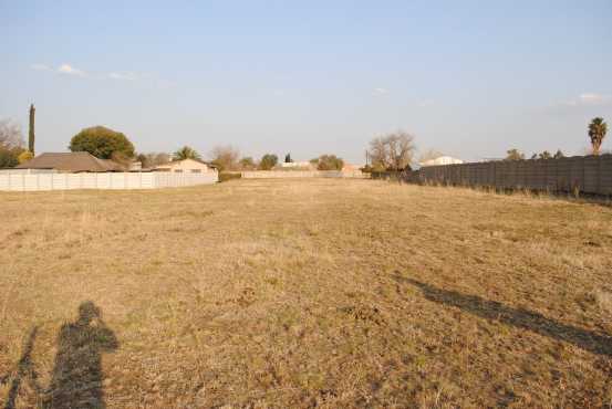 Vacant stand 4000msq in Riversdal, Meyerton