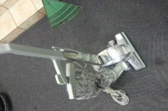 Vacuum cleaner - Kirby - for sale