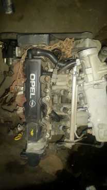 Various OPEL engines for sale.