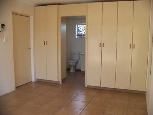 Very Large one bedroom flat to rent