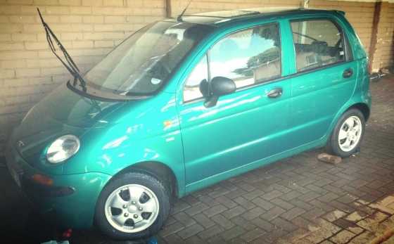 very nice and clean daewoo matiz, lady driver