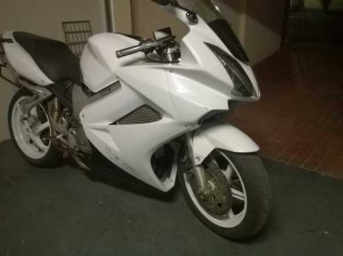 VFR 800