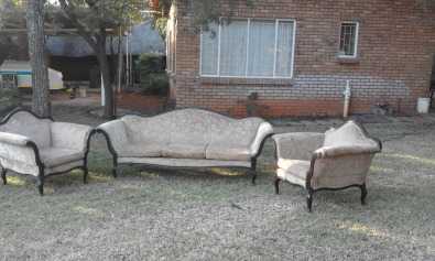 Victorian Lounge suite