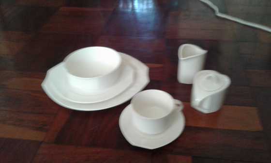 Villeroy ampBoch dinner set