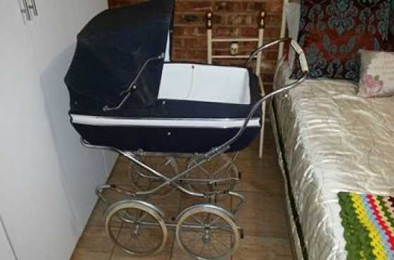 vintage pram te koop