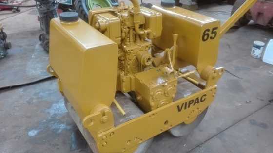 Vipac 65cm walk behind pedestrian roller